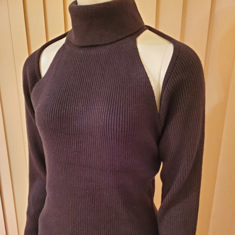 BLACK COLD SHOULDER TOP NEW